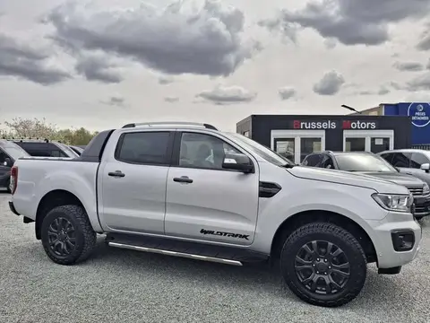 Camionnettes Utilitaires Ford