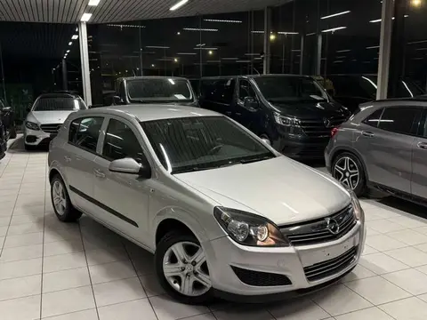 Opel Astra 2010