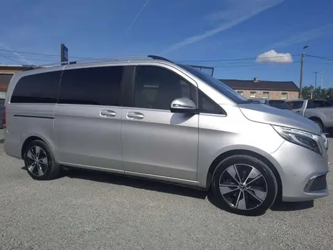 Camionnettes Utilitaires Mercedes-Benz 2020